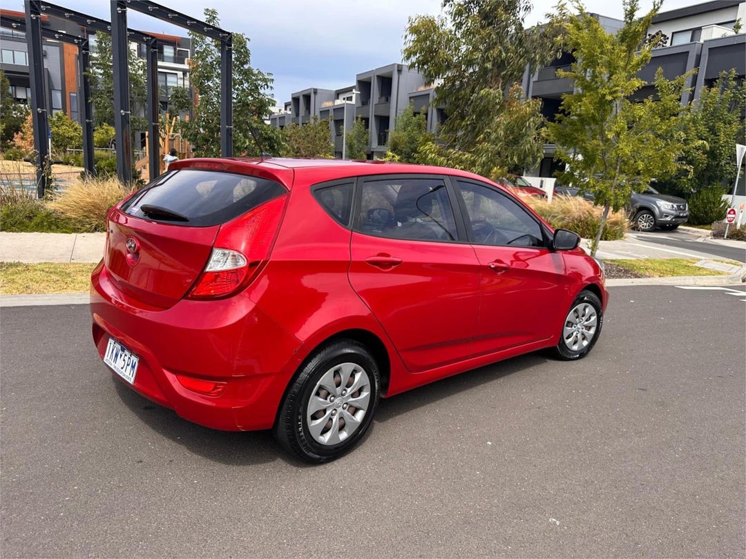 2016 Hyundai Accent Active, Automatic, 143144 km, Photo 5