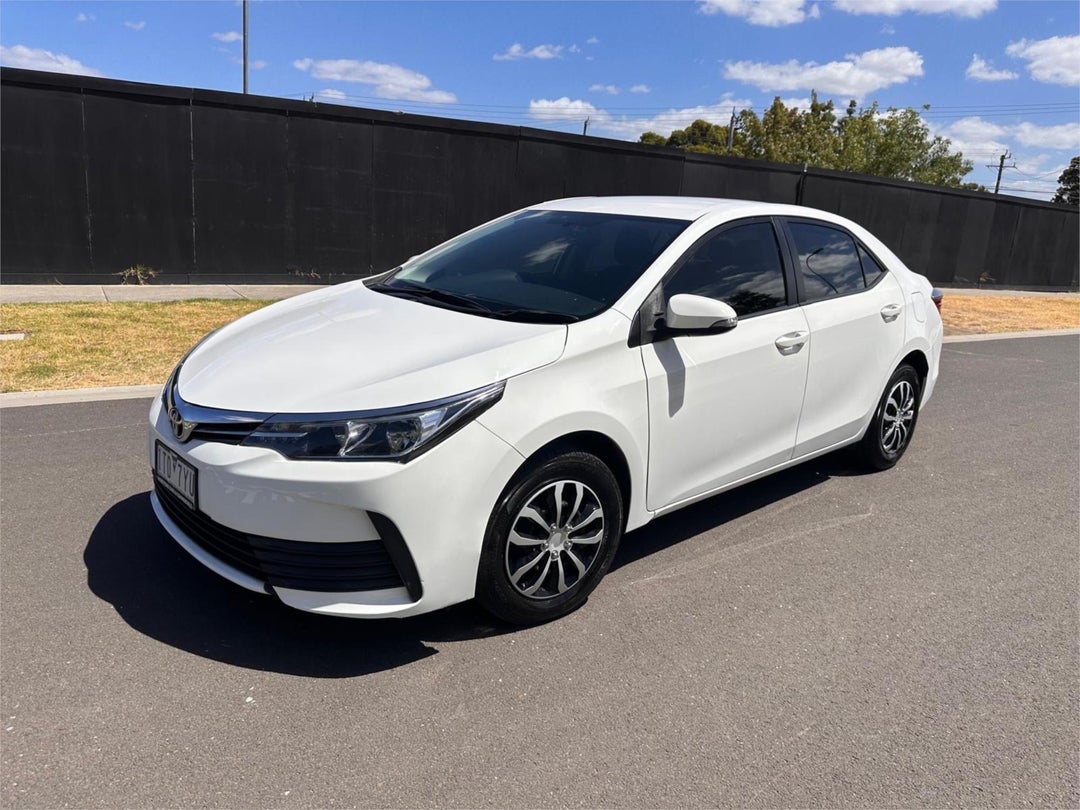 2018 Toyota Corolla Ascent, Automatic, 162496 km, Photo 3