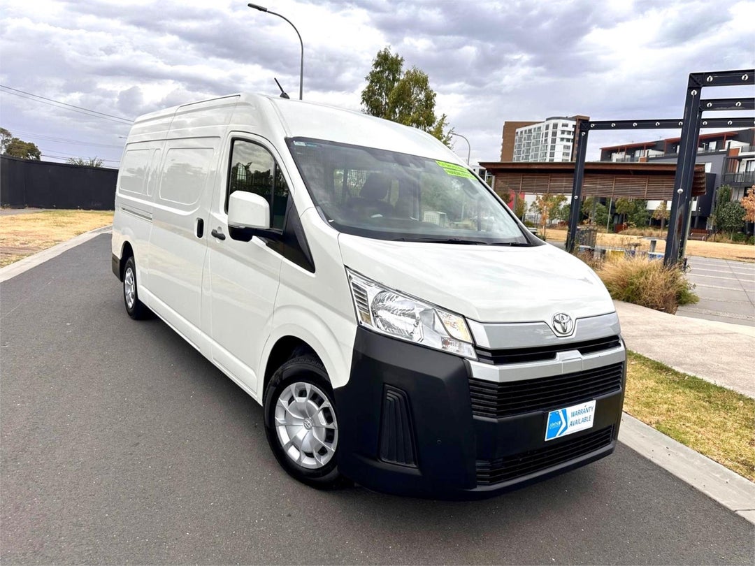 2020 Toyota Hiace Slwb, Automatic, 161946 km, Photo 1