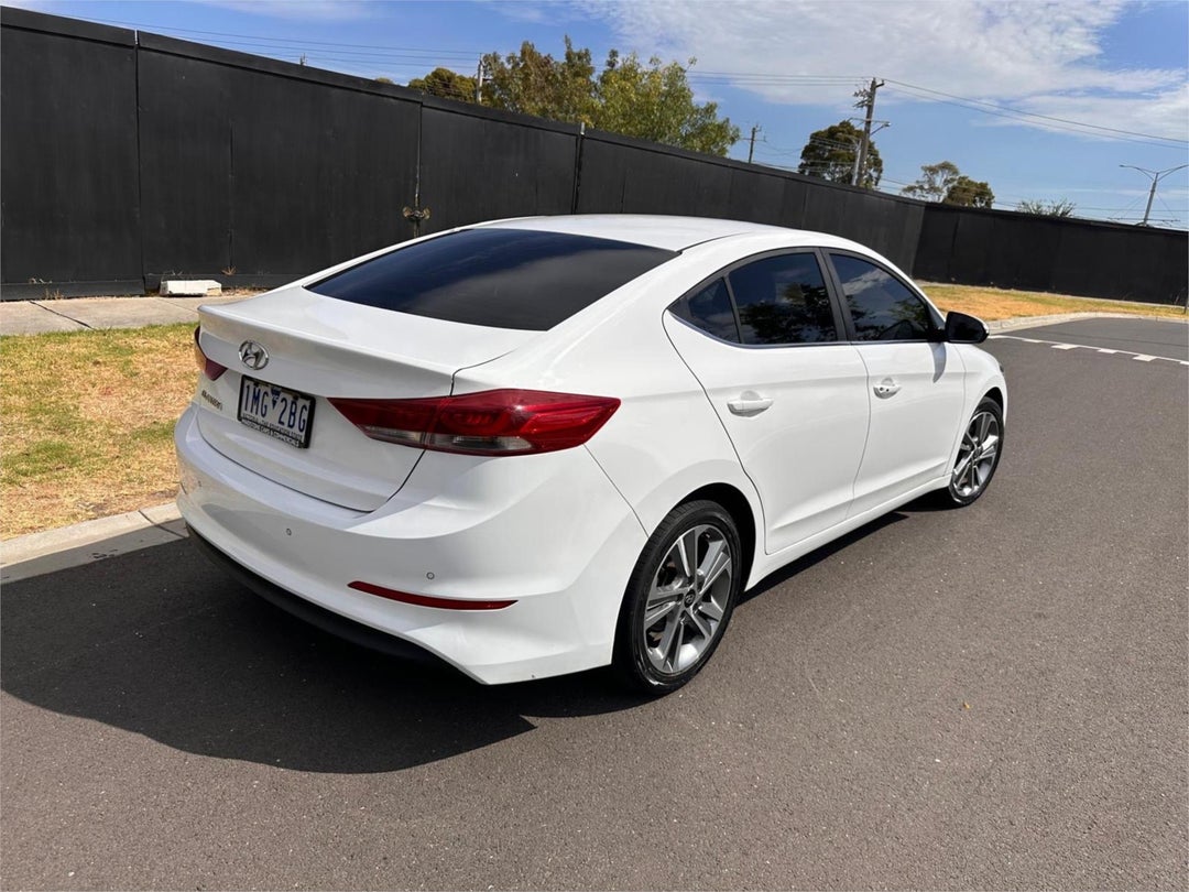 2017 Hyundai Elantra Elite, Automatic, 137111 km, Photo 7