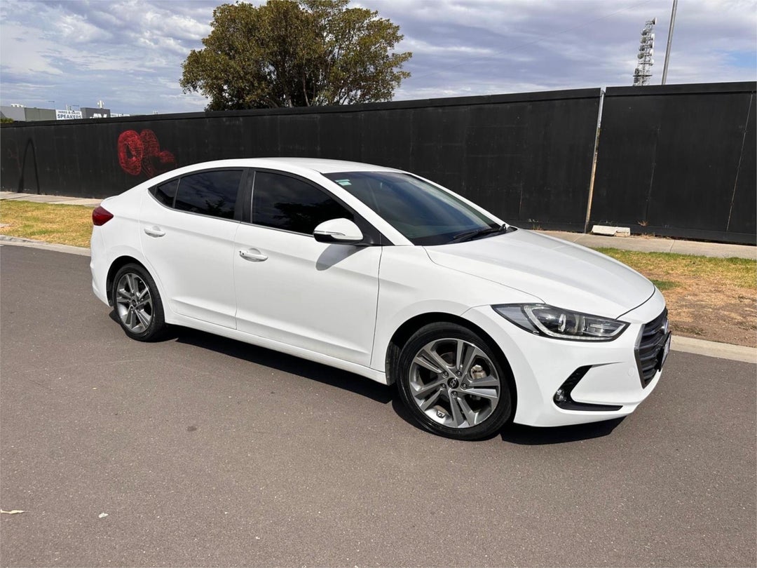 2017 Hyundai Elantra Elite, Automatic, 137111 km, Photo 9