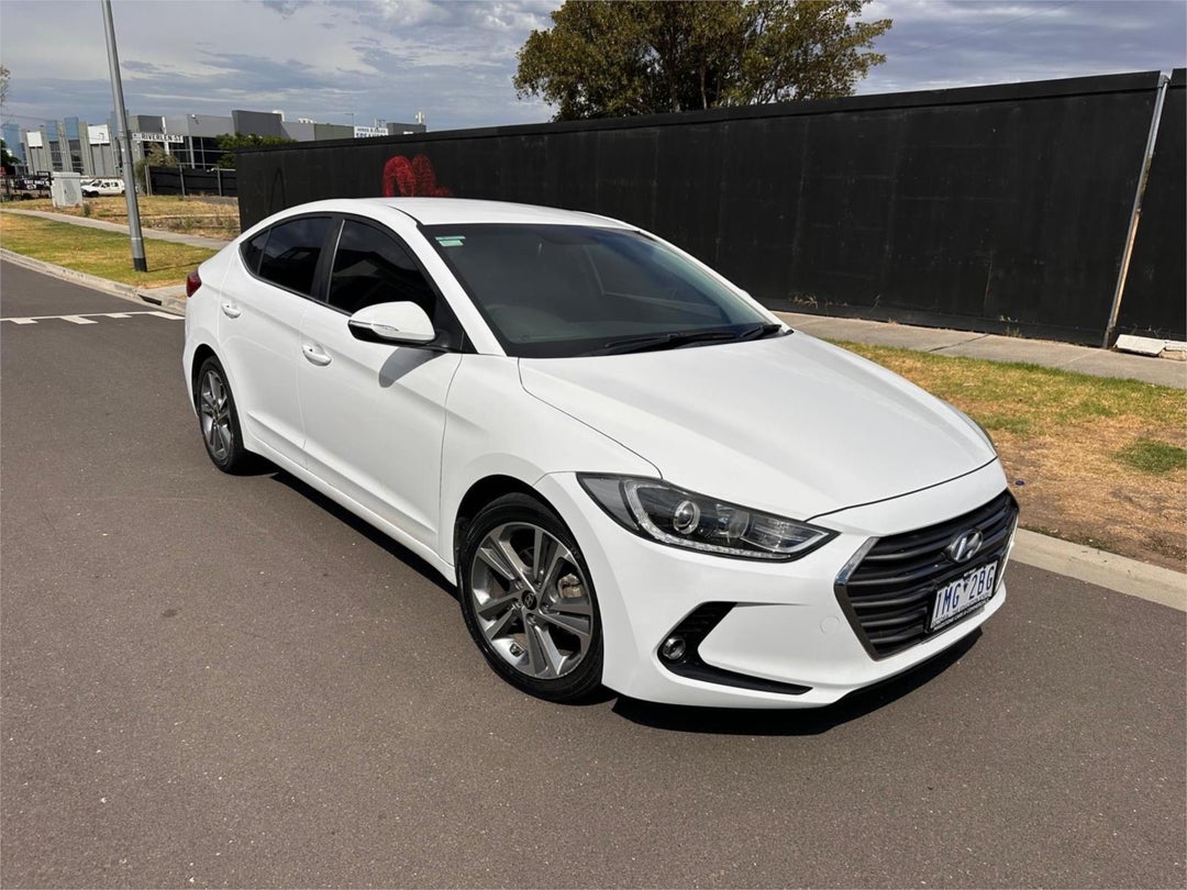 2017 Hyundai Elantra Elite, Automatic, 137111 km, Photo 1