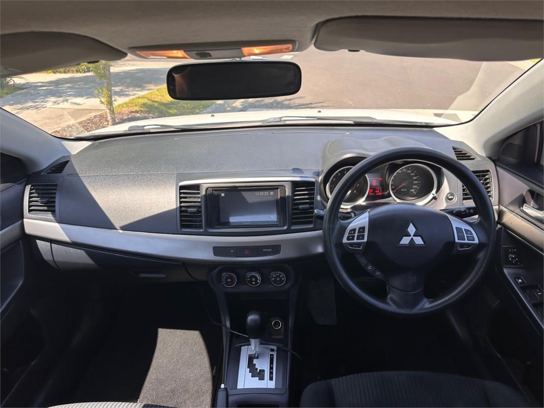 2013 Mitsubishi Lancer Es, Automatic, 113062 km, Photo 9