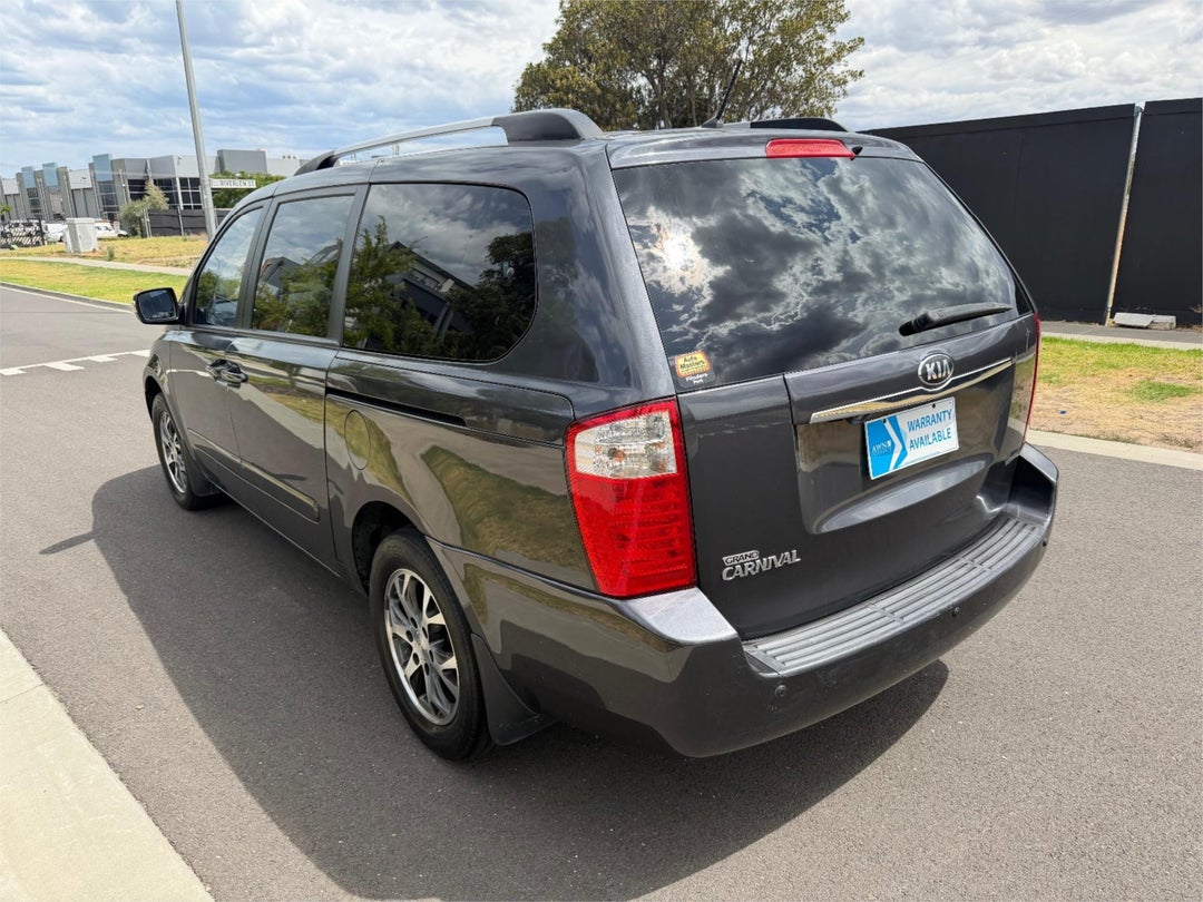 2014 Kia Grand Carnival Platinum, Automatic, 136273 km, Photo 4