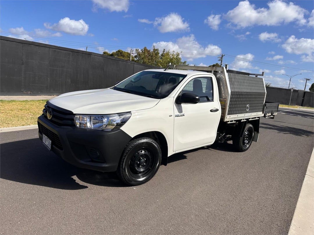2020 Toyota Hilux Workmate, Automatic, 113100 km, Photo 3
