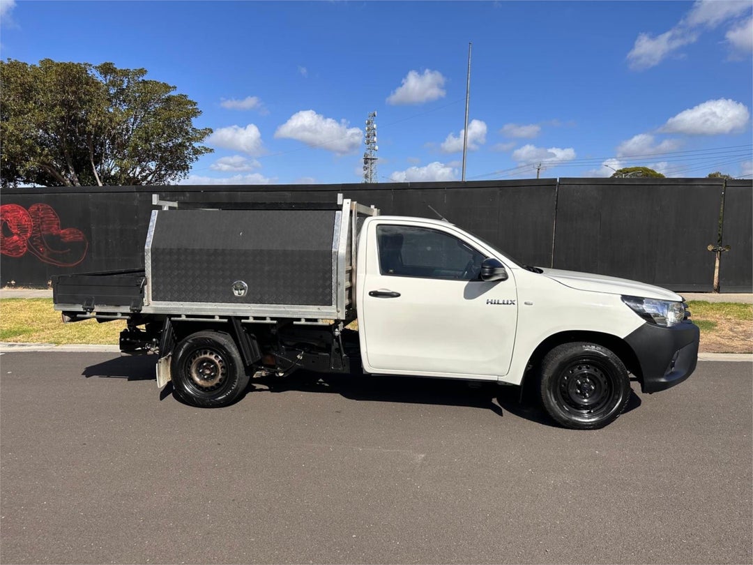 2020 Toyota Hilux Workmate, Automatic, 113100 km, Photo 10