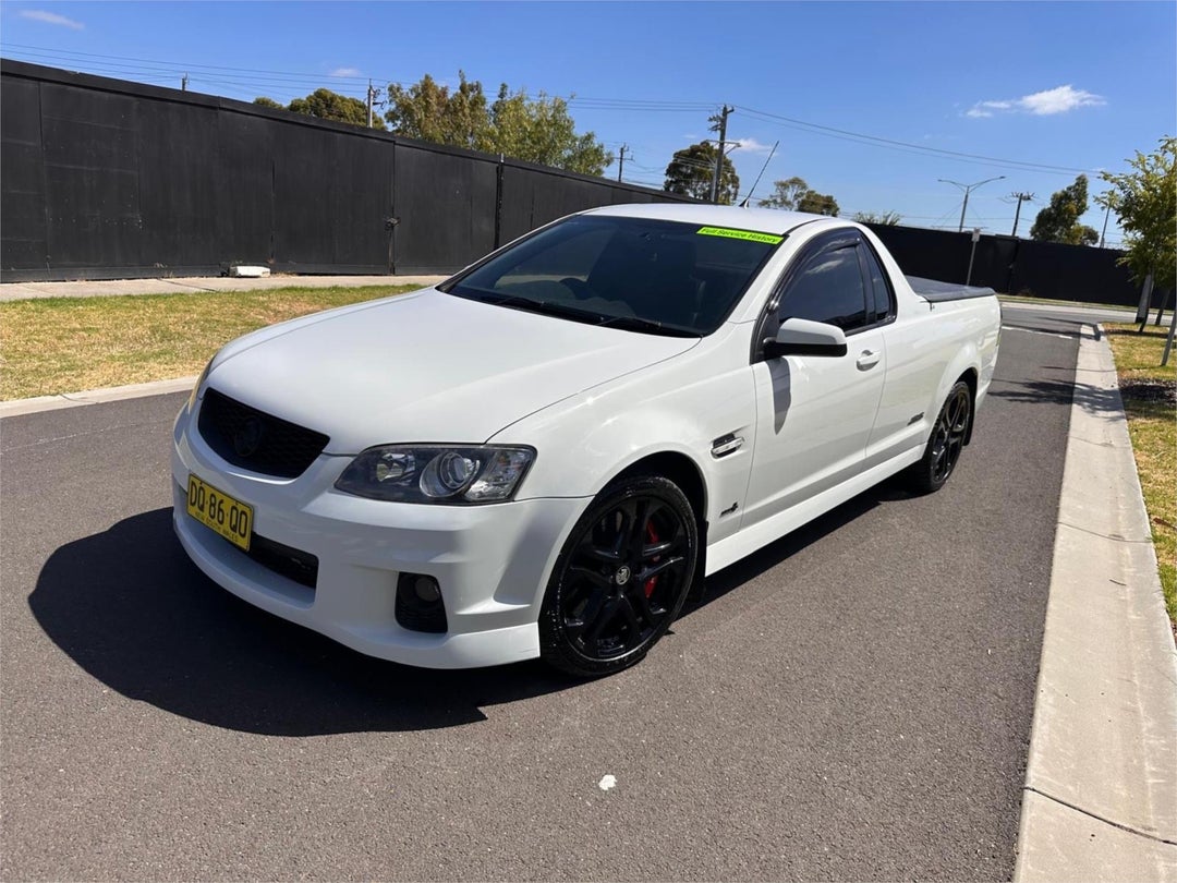 2011 Holden Commodore Ss V, Automatic, 129200 km, Photo 2