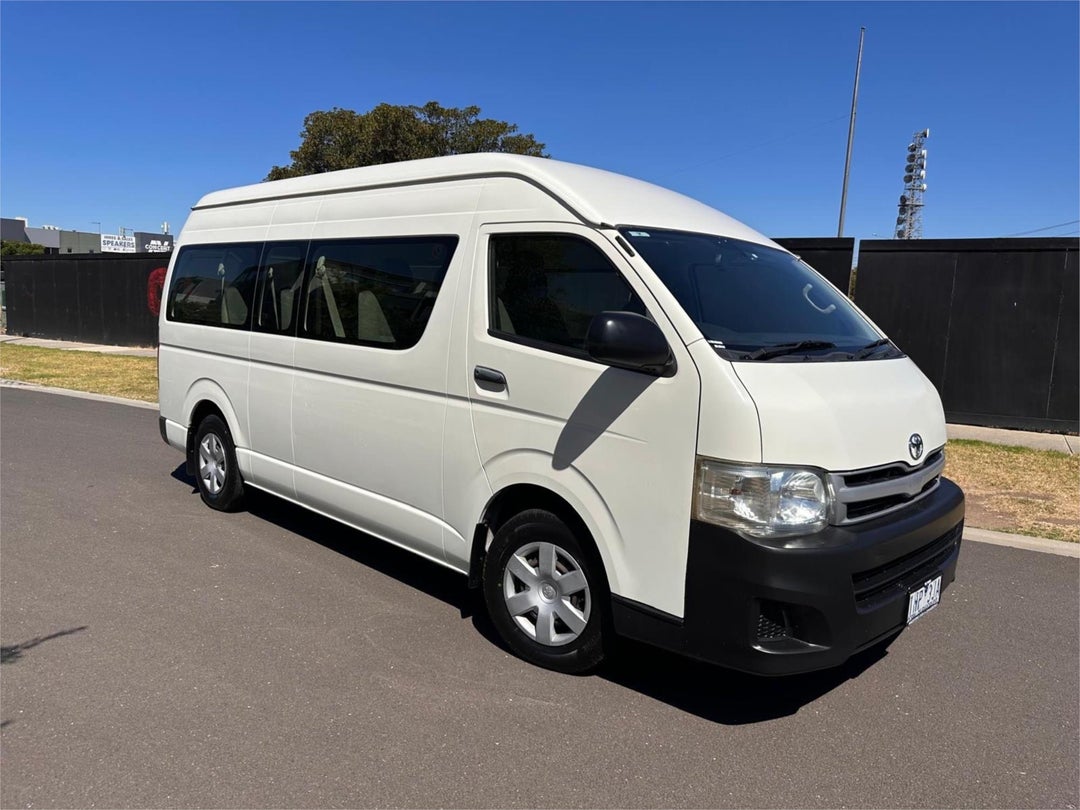 2013 Toyota Hiace Commuter, Automatic, 93312 km, Photo 9