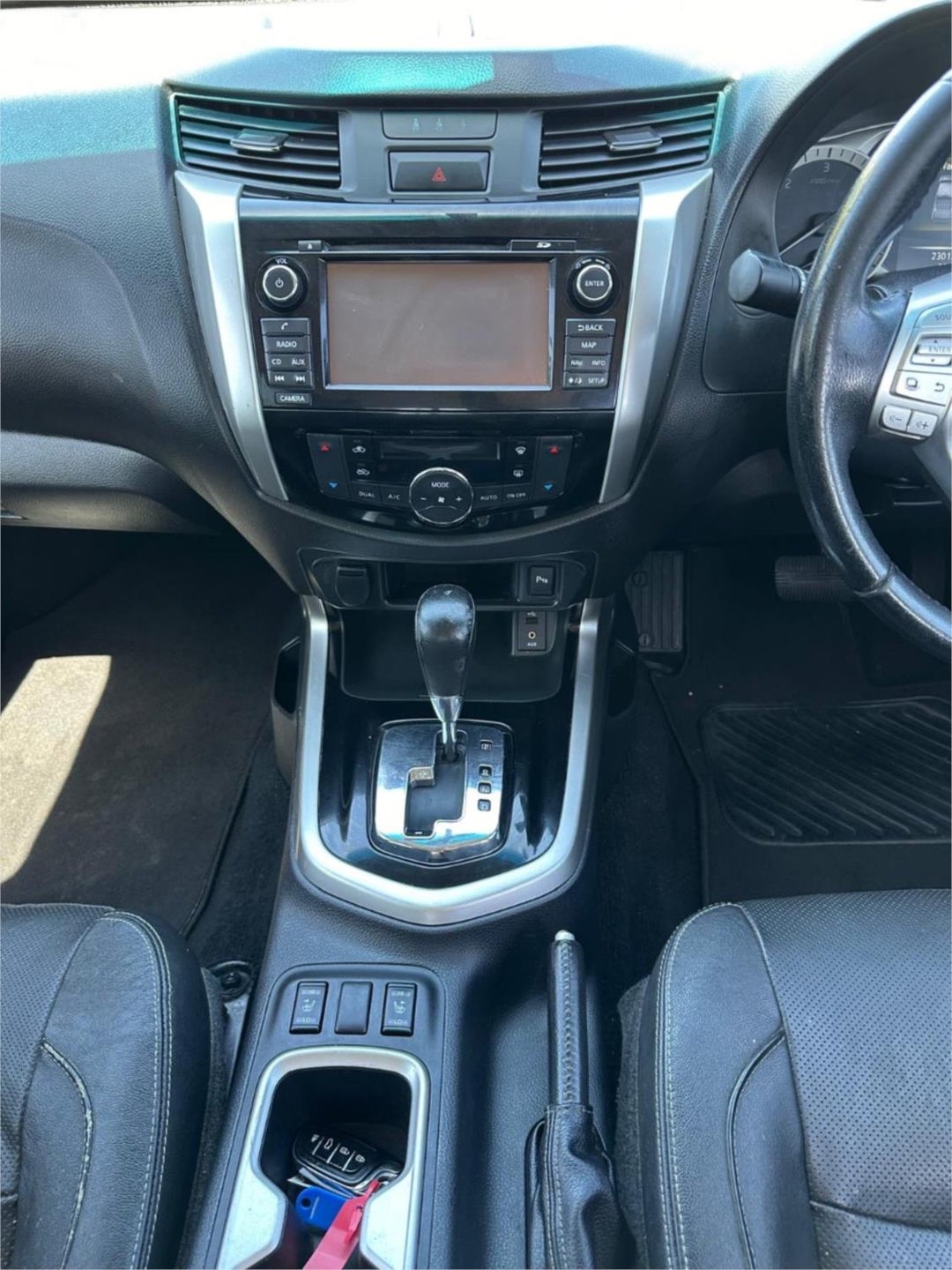 2018 Nissan Navara St-X, Automatic, 230130 km, Photo 12