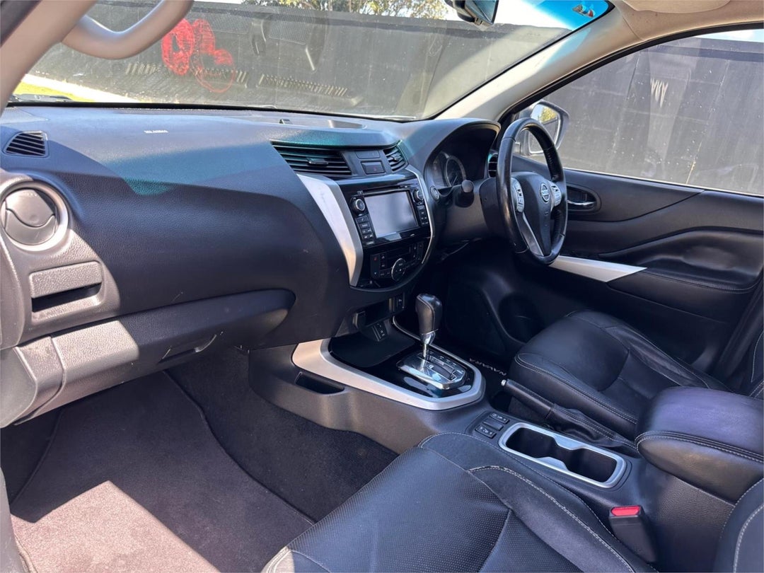 2018 Nissan Navara St-X, Automatic, 230130 km, Photo 15