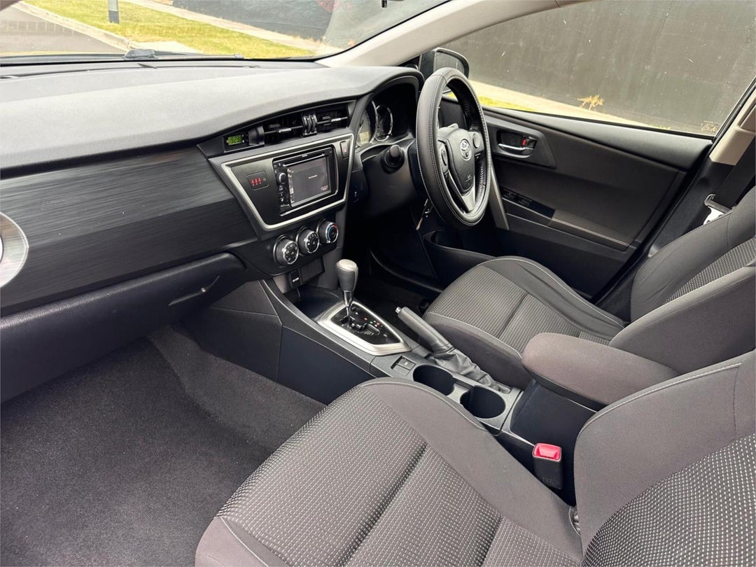 2013 Toyota Corolla Ascent Sport, Automatic, 182670 km, Photo 17