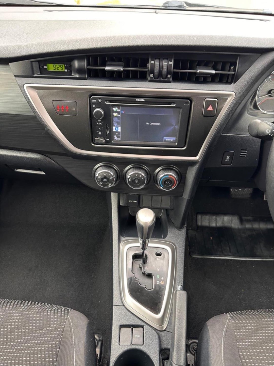 2013 Toyota Corolla Ascent Sport, Automatic, 182670 km, Photo 16