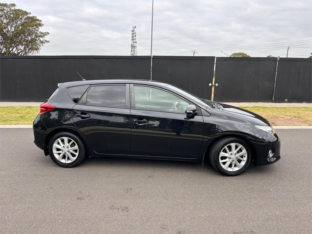 2013 Toyota Corolla Ascent Sport, Automatic, 182670 km, Photo 9