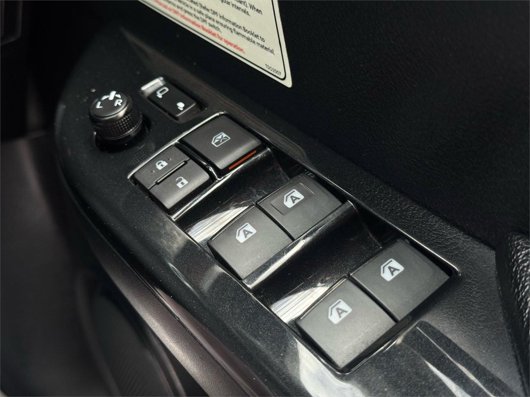 2020 Toyota Hilux Sr5, Manual, 119492 km, 