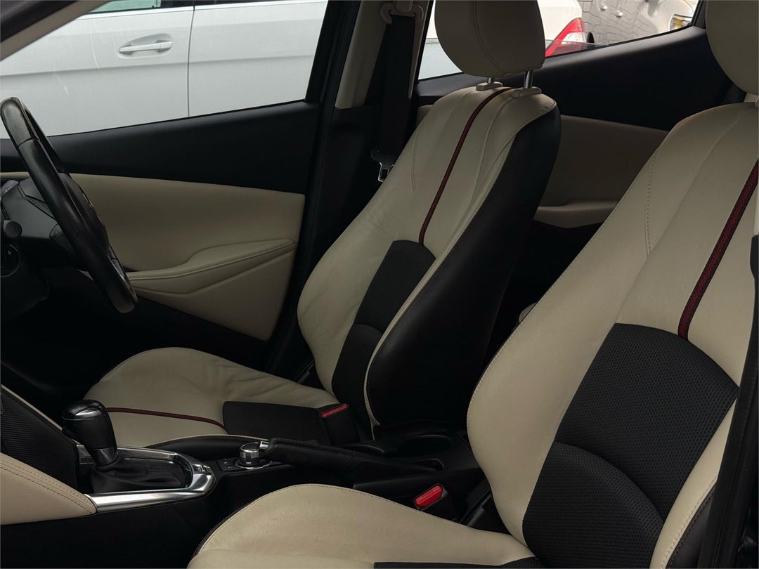 2015 Mazda Mazda2 Genki, Automatic, 82967 km, 