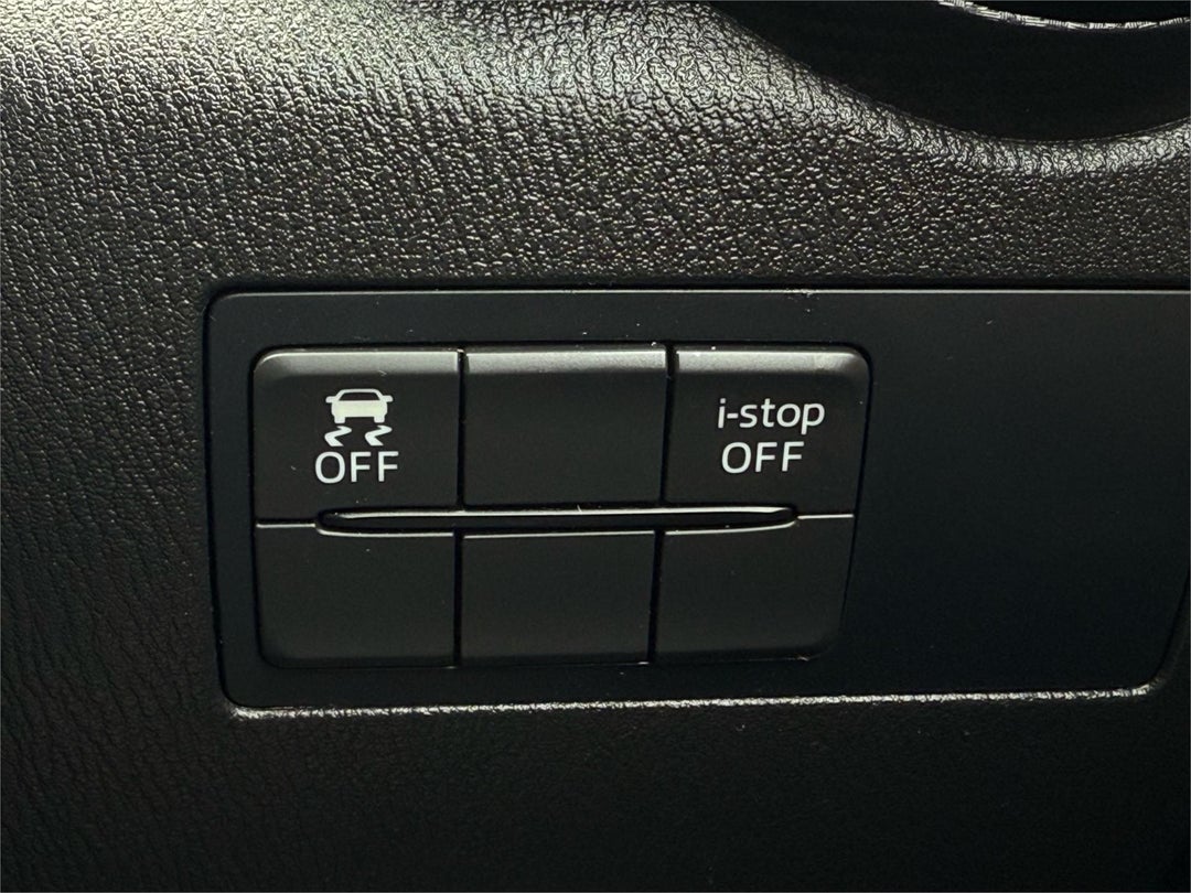 2015 Mazda Mazda2 Genki, Automatic, 82967 km, 