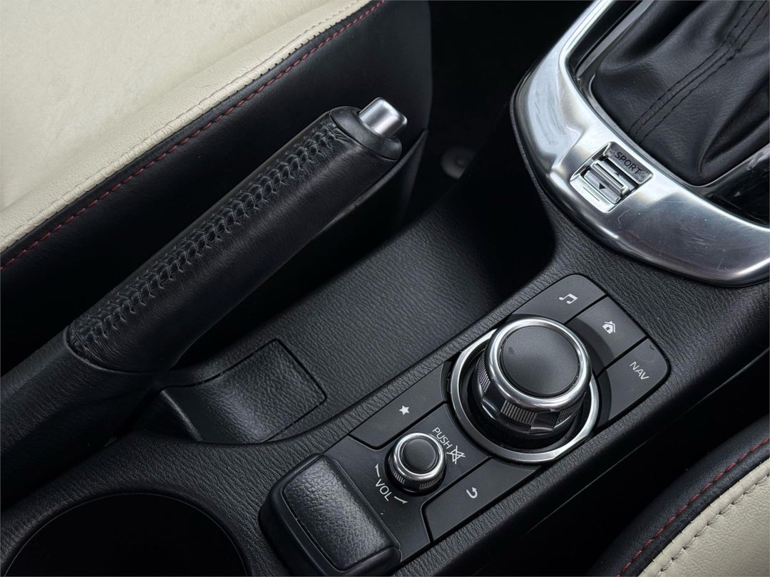 2015 Mazda Mazda2 Genki, Automatic, 82967 km, 