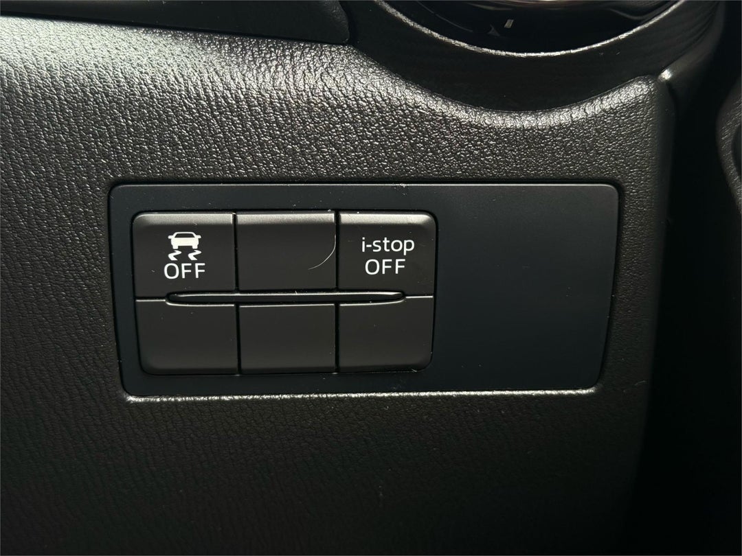 2015 Mazda Mazda2 Genki, Automatic, 82967 km, 