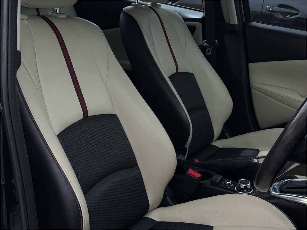 2015 Mazda Mazda2 Genki, Automatic, 82967 km, 