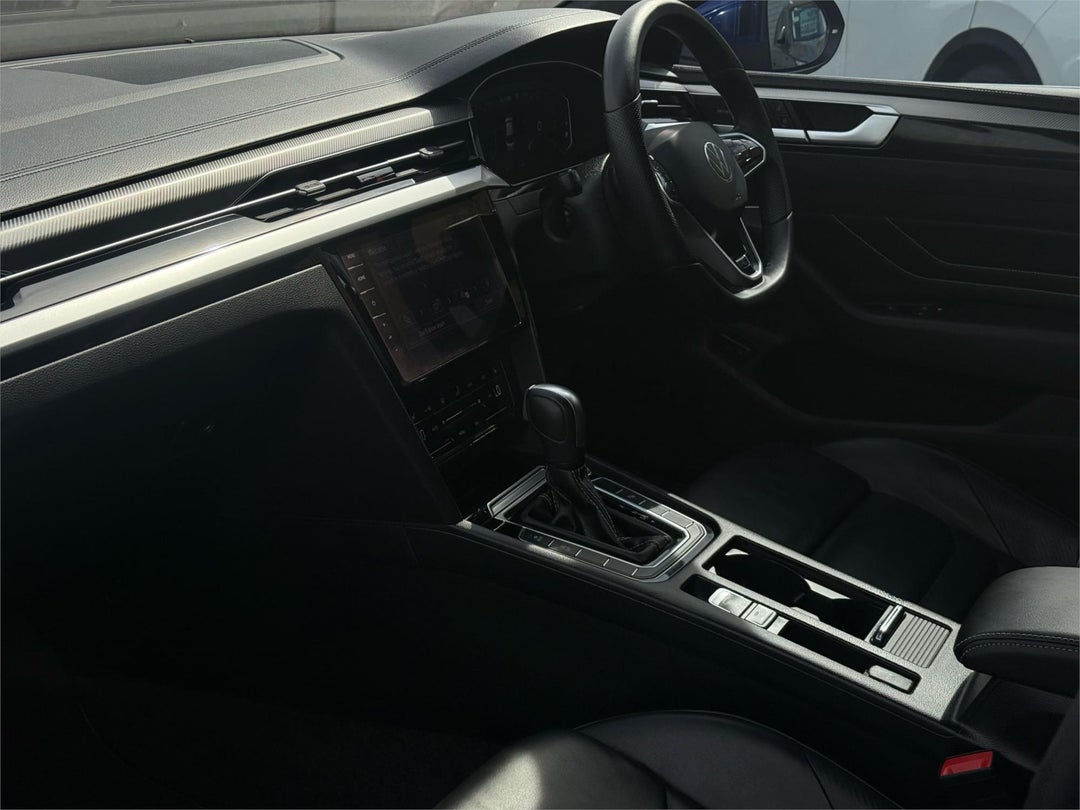 2023 Volkswagen Arteon Sports, Automatic, 5630 km, 