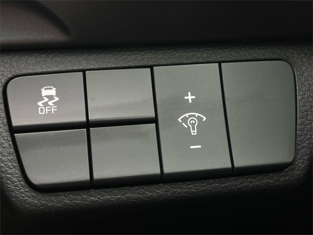 2022 Kia Stonic Sport, Automatic, 6400 km, 