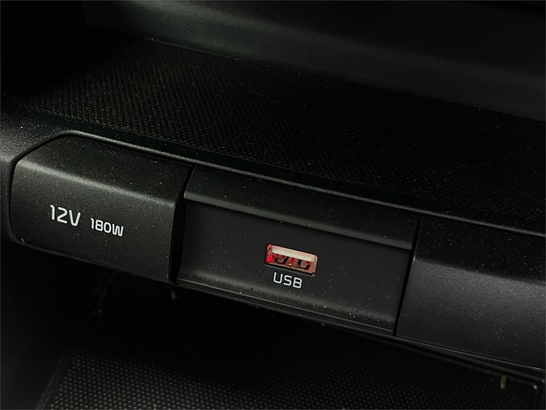 2022 Kia Stonic Sport, Automatic, 6400 km, 