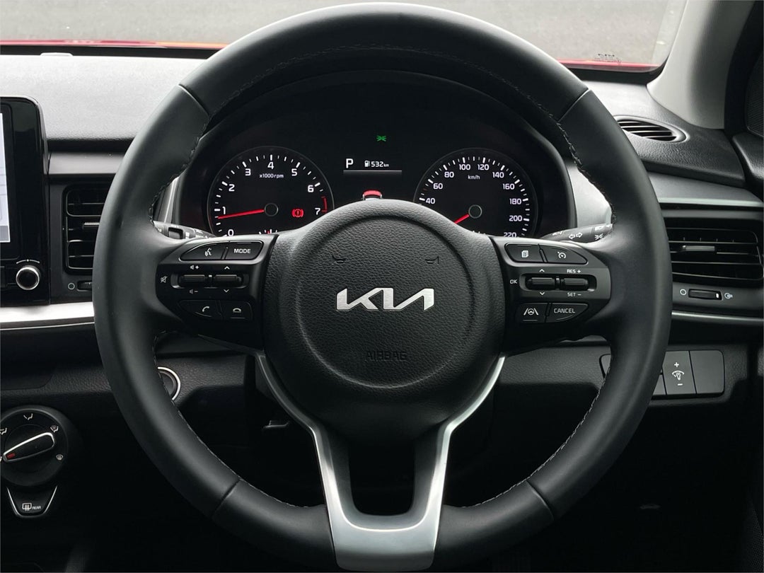 2022 Kia Stonic Sport, Automatic, 6400 km, 