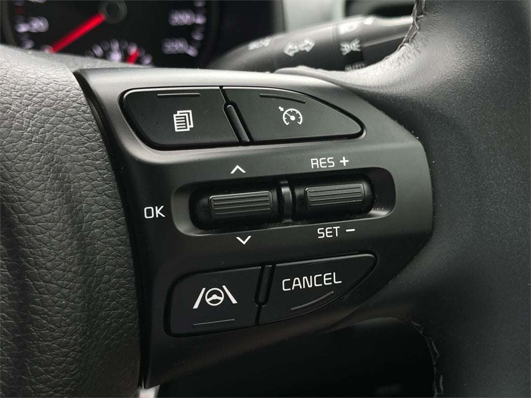 2022 Kia Stonic Sport, Automatic, 6400 km, 