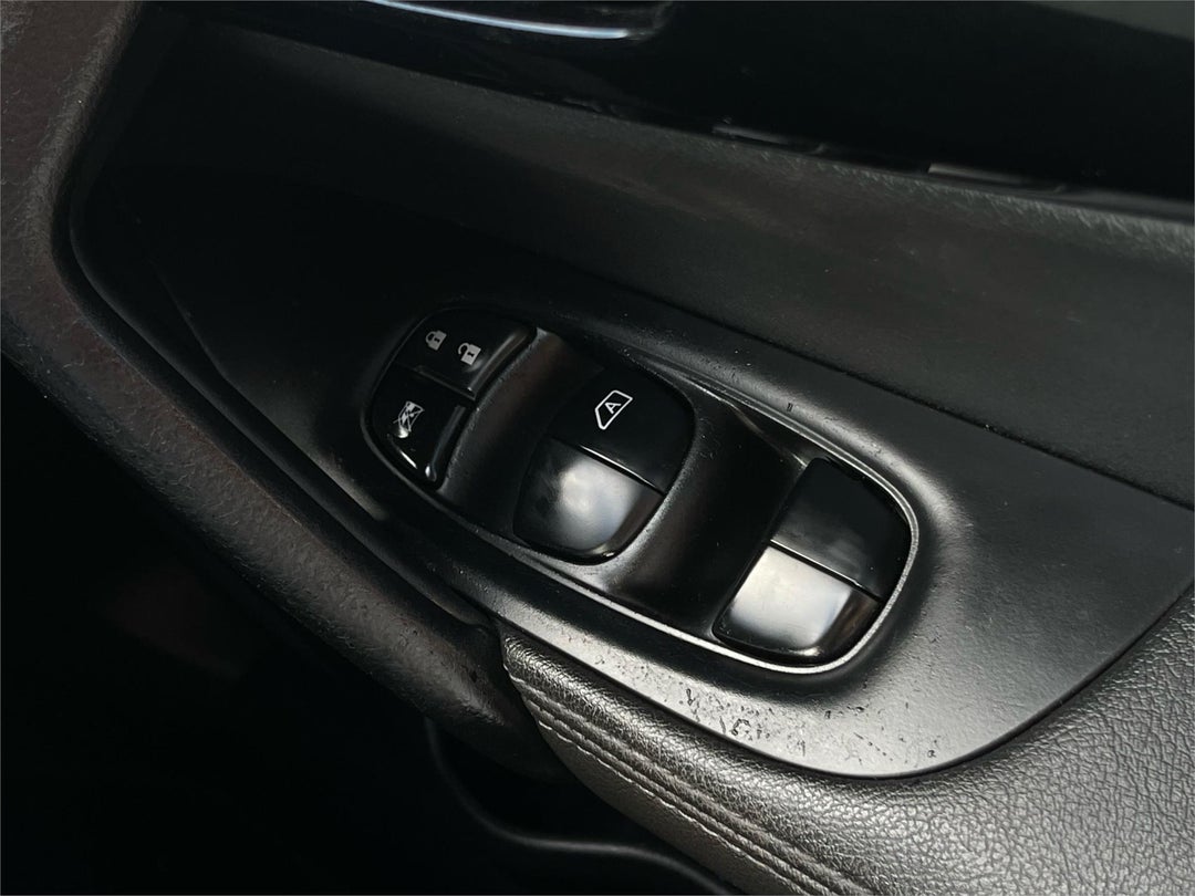 2016 Nissan Qashqai I Ti, Automatic, 127931 km, 