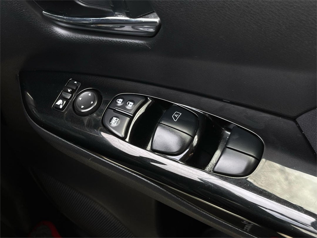 2016 Nissan Serena Serena, Automatic, 99323 km, Photo 32