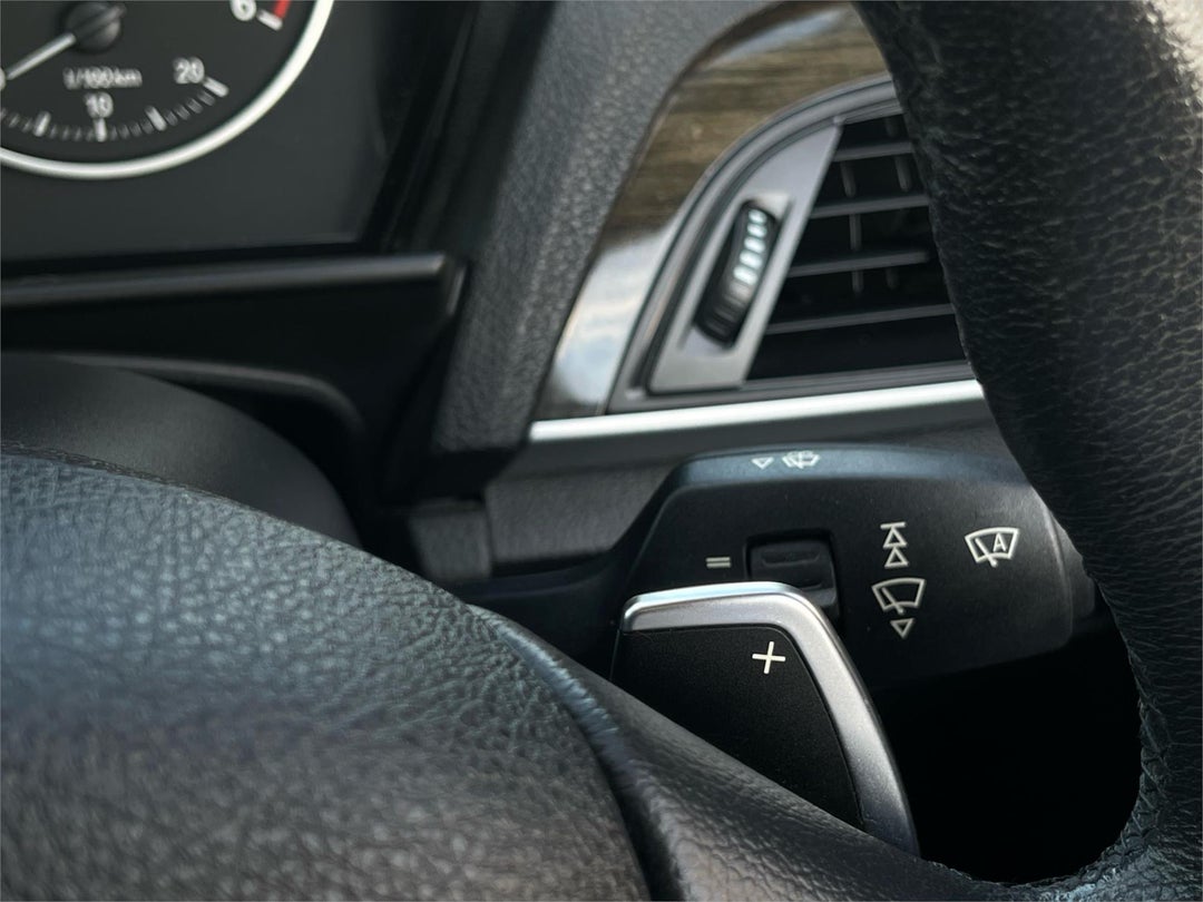 2015 BMW 220d Luxury Line, Automatic, 102638 km, 