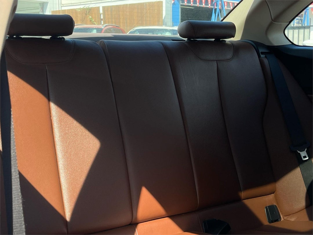 2015 BMW 220d Luxury Line, Automatic, 102638 km, 