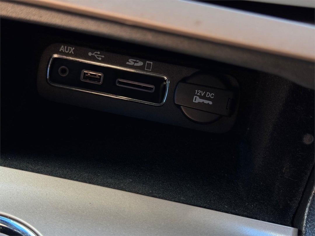 2015 Jeep Grand Cherokee Laredo, Automatic, 83569 km, 