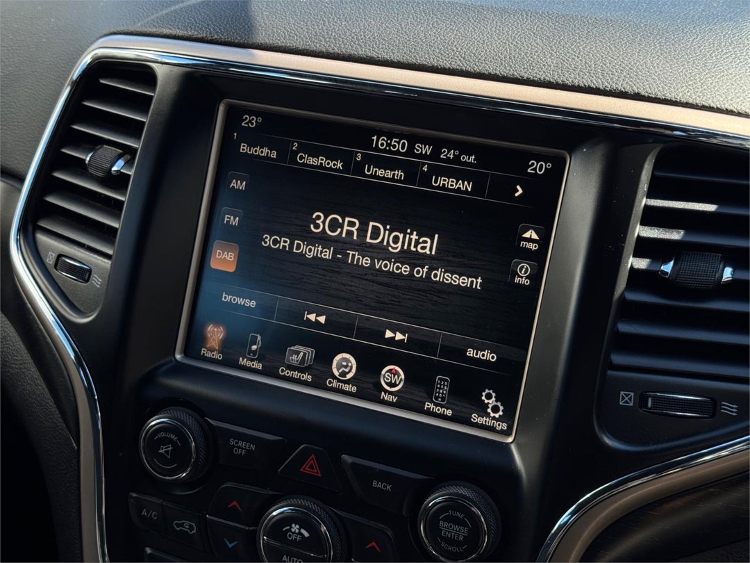 2015 Jeep Grand Cherokee Laredo, Automatic, 83569 km, 