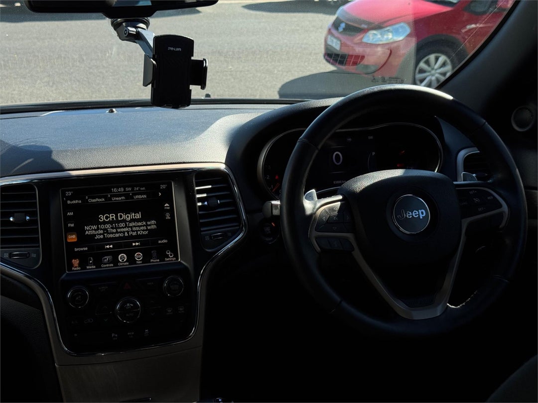 2015 Jeep Grand Cherokee Laredo, Automatic, 83569 km, 