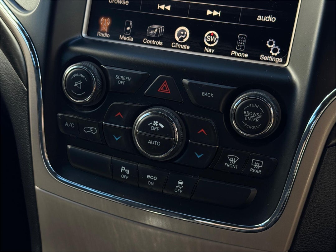 2015 Jeep Grand Cherokee Laredo, Automatic, 83569 km, 