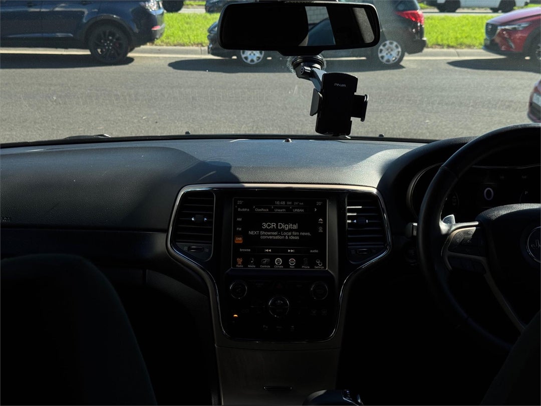 2015 Jeep Grand Cherokee Laredo, Automatic, 83569 km, 