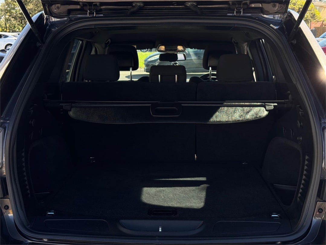 2015 Jeep Grand Cherokee Laredo, Automatic, 83569 km, 