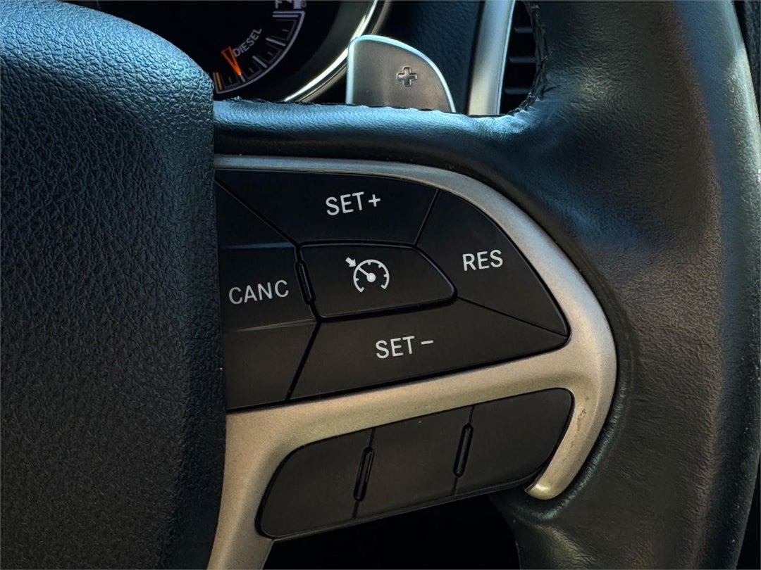 2015 Jeep Grand Cherokee Laredo, Automatic, 83569 km, 