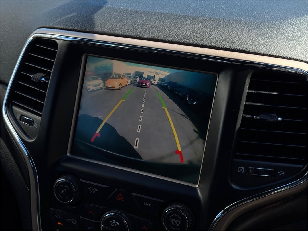 2015 Jeep Grand Cherokee Laredo, Automatic, 83569 km, 