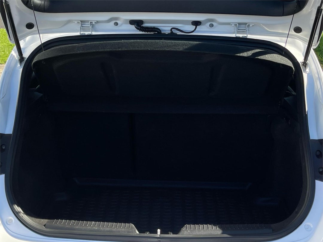 2015 Hyundai i30 Active, Automatic, 145422 km, Photo 33