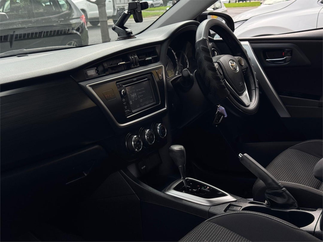 2013 Toyota Corolla Ascent Sport, Automatic, 97705 km, Photo 16