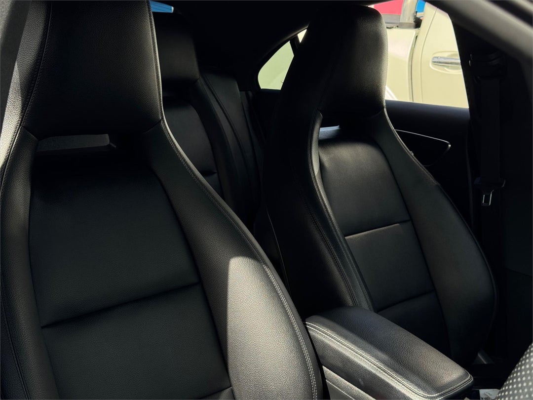 2014 Mercedes-benz CLA 200 200, Automatic, 129160 km, 