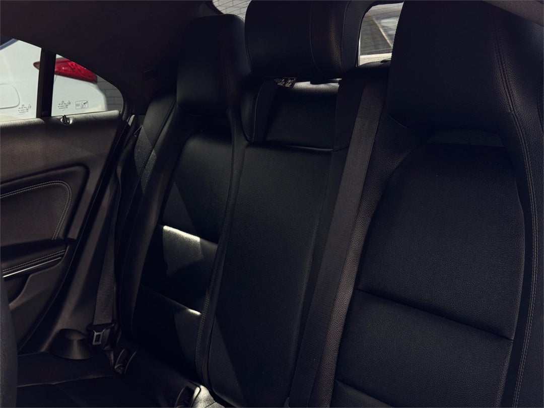 2014 Mercedes-benz CLA 200 200, Automatic, 129160 km, 