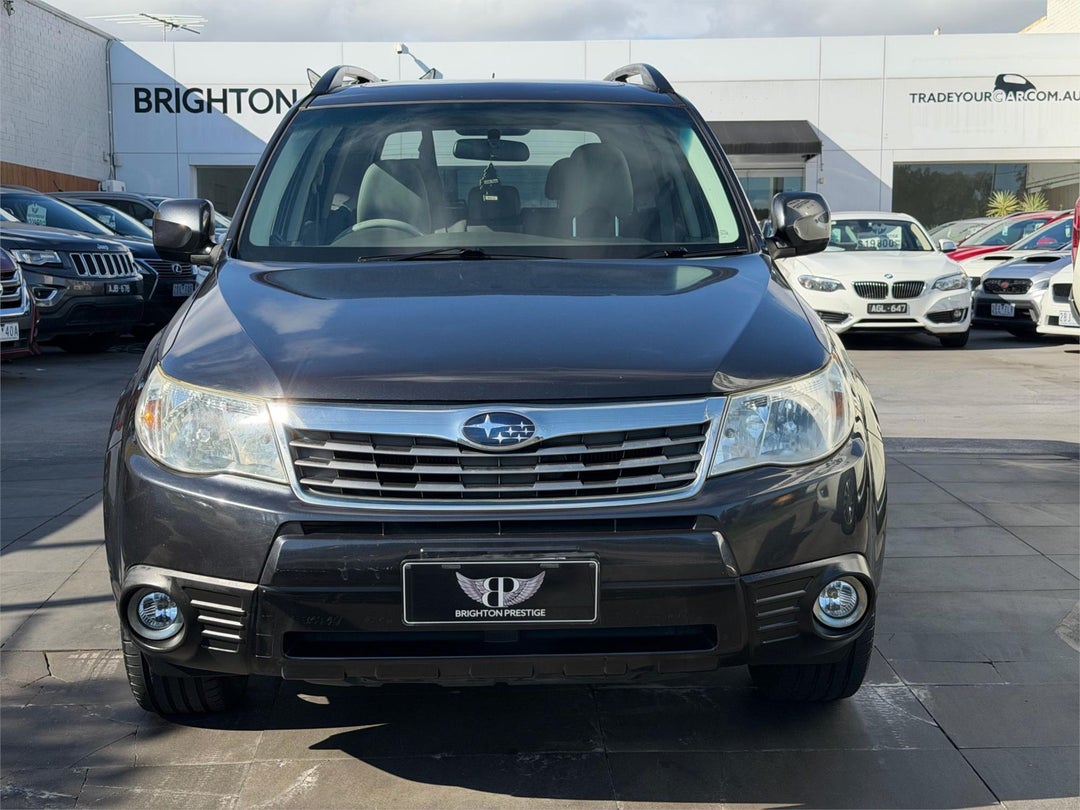 2010 Subaru Forester Xs, Manual, 169570 km, Photo 2