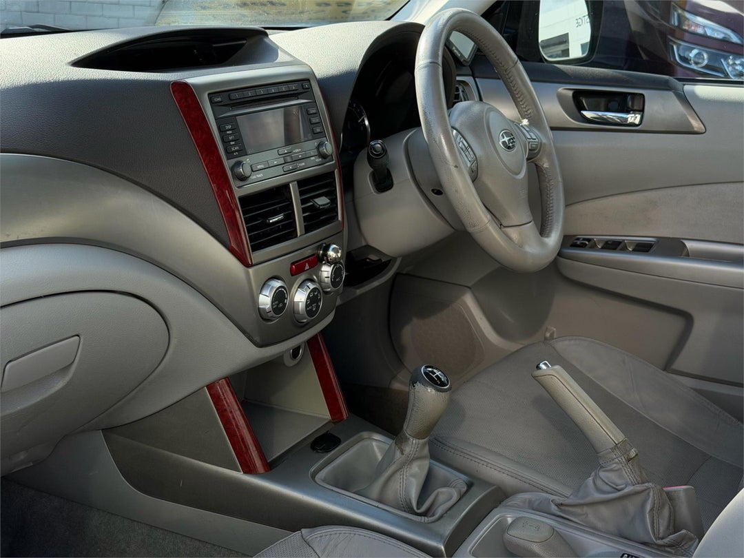 2010 Subaru Forester Xs, Manual, 169570 km, Photo 23