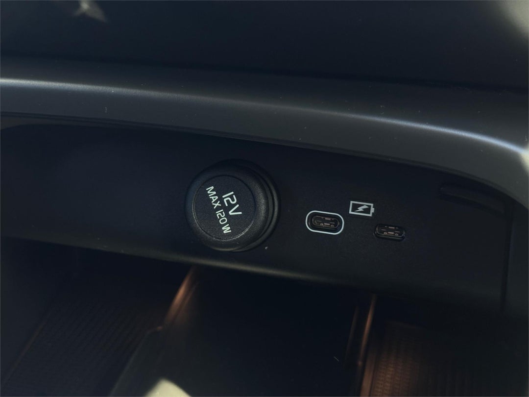 2022 Volvo Xc40 Recharge Twin Pure Electric, Automatic, 4871 km, Photo 31