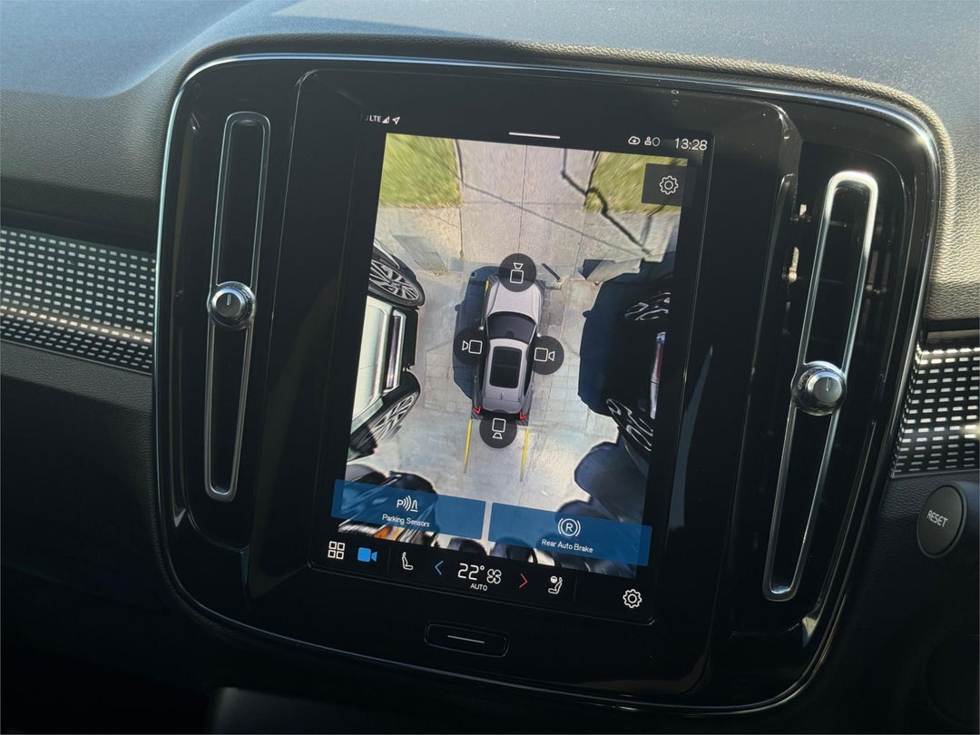 2022 Volvo Xc40 Recharge Twin Pure Electric, Automatic, 4871 km, Photo 19