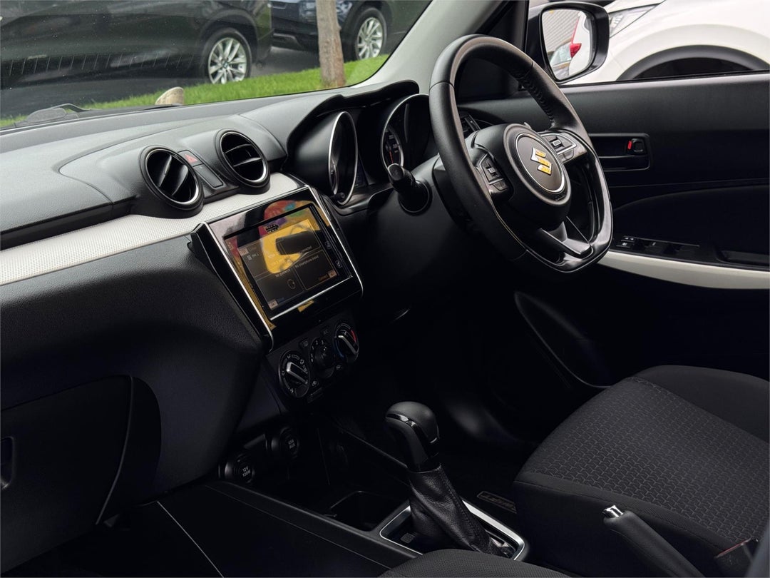 2017 Suzuki Swift Gl Navigator, Automatic, 120117 km, Photo 24