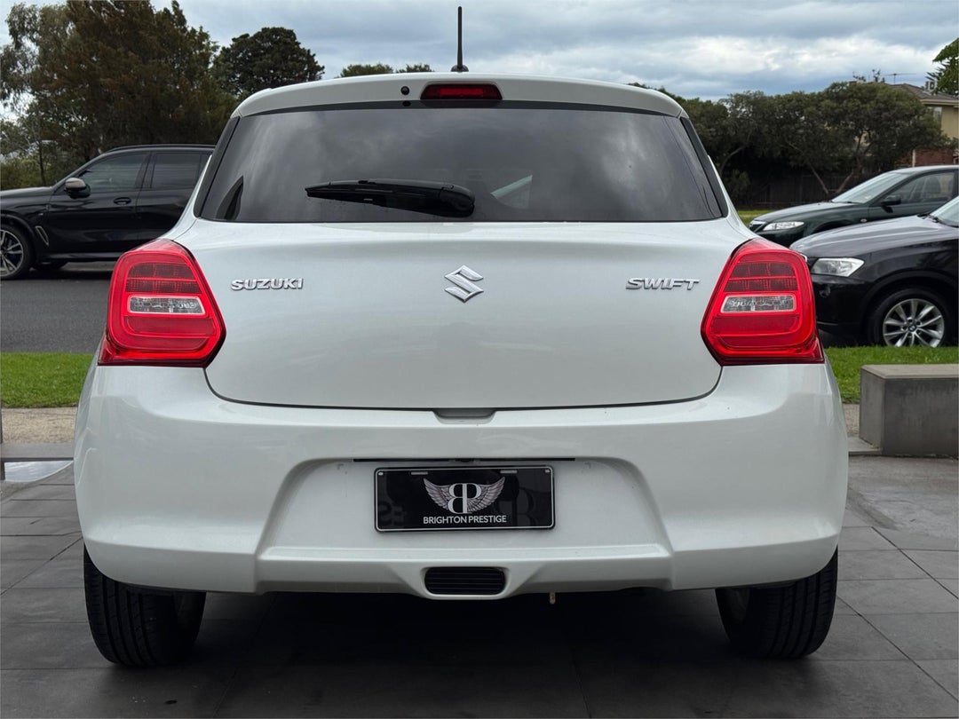 2017 Suzuki Swift Gl Navigator, Automatic, 120117 km, Photo 5